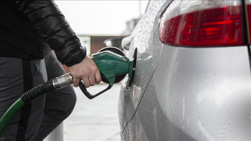 AB yeni benzinli ve dizel otomobilleri 2035’te yasaklıyor