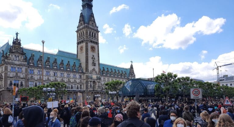 Hamburg Parlamentosundan Notlar