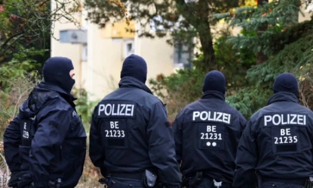 Almanya’da darbecilerin 18 kişilik ‘düşman listesi’ ortaya çıktı!