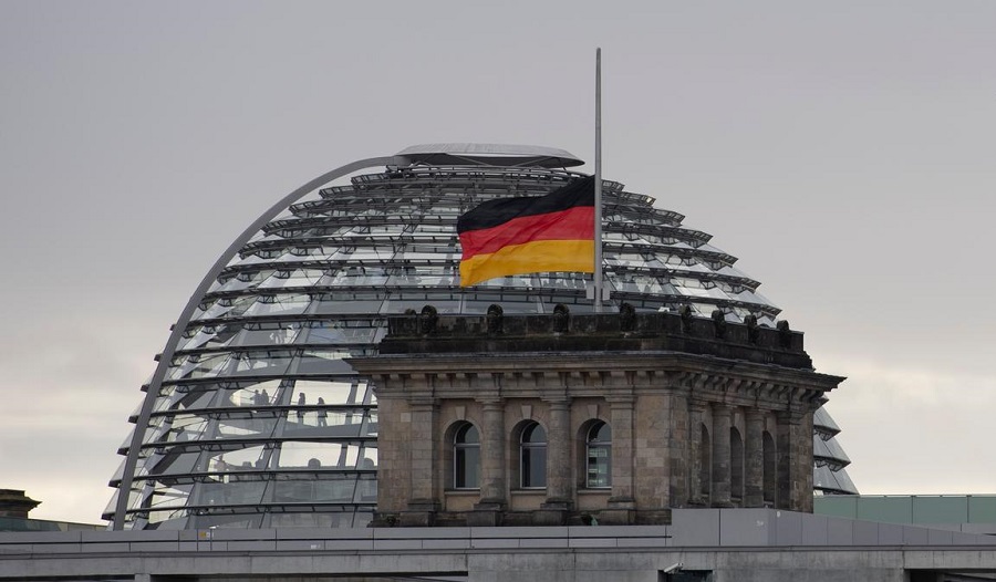 Berlin ve Bonn’da bayraklar yarıya indirilecek