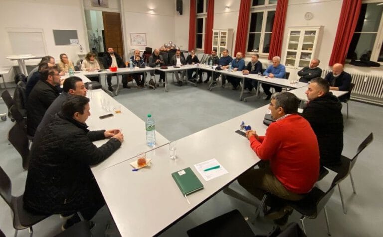 Duyarsız kalma sende katıl: Hamburg’da hedef, depremzedeye 500 bin Euro yardım