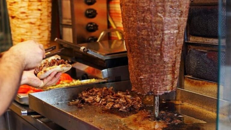 Almanya’da mahkeme, Türk dönercinin vize davası kararını açıklandı