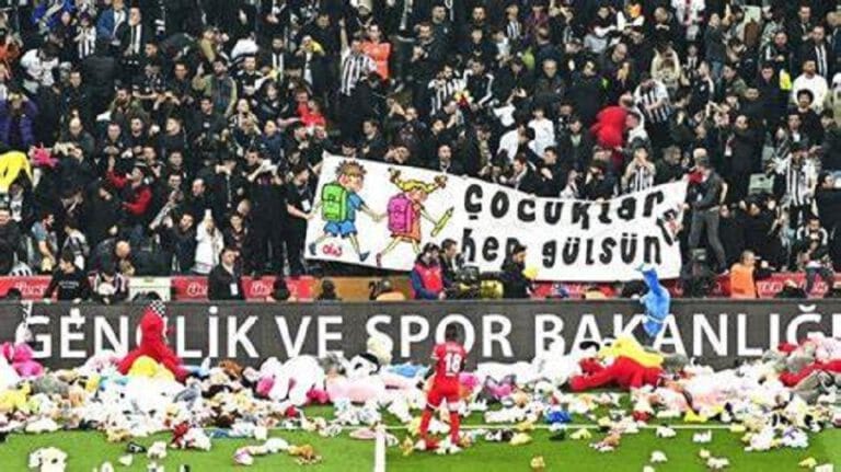 Her olaya duyarlı taraftarı olan Beşiktaş’ı kim kurdu? Atatürk annesini neden Beşiktaş’a emanet etti