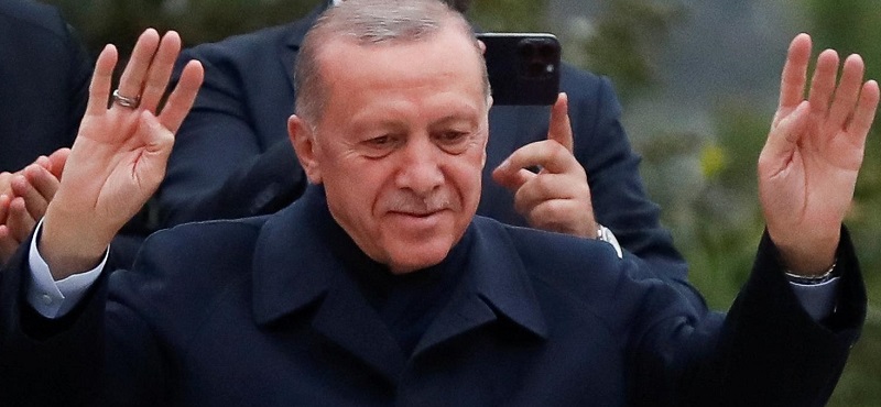 Erdoğan seçim galibiyetini ilan etti