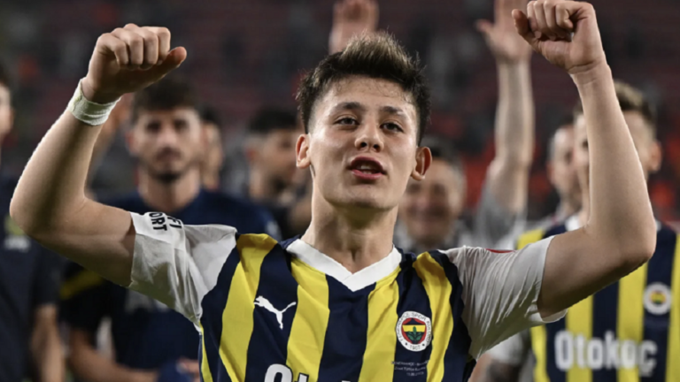 Arda Güler resmen Real Madrid’de