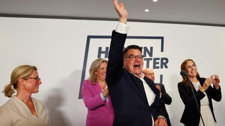 Bavyera’da CSU, Hessen’de CDU önde ama kazanan AfD