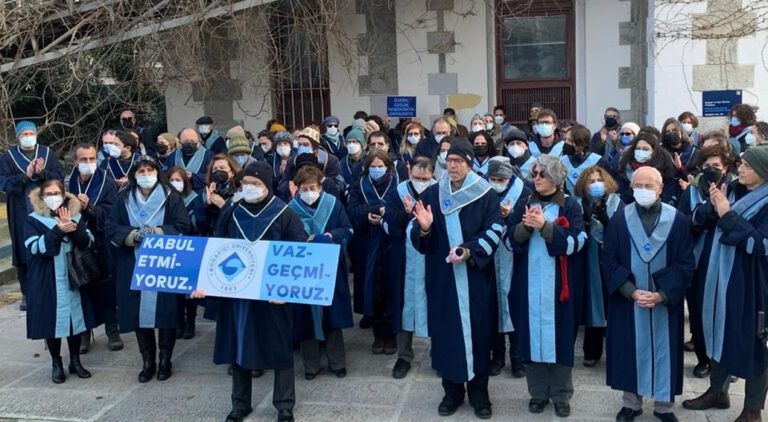 Türkiye akademik özgürlüklerde son sıralara düştü