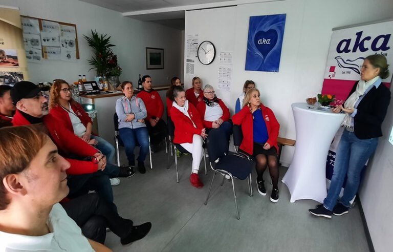 Aka Pflege 26. yılını dostlarıyla kutladı