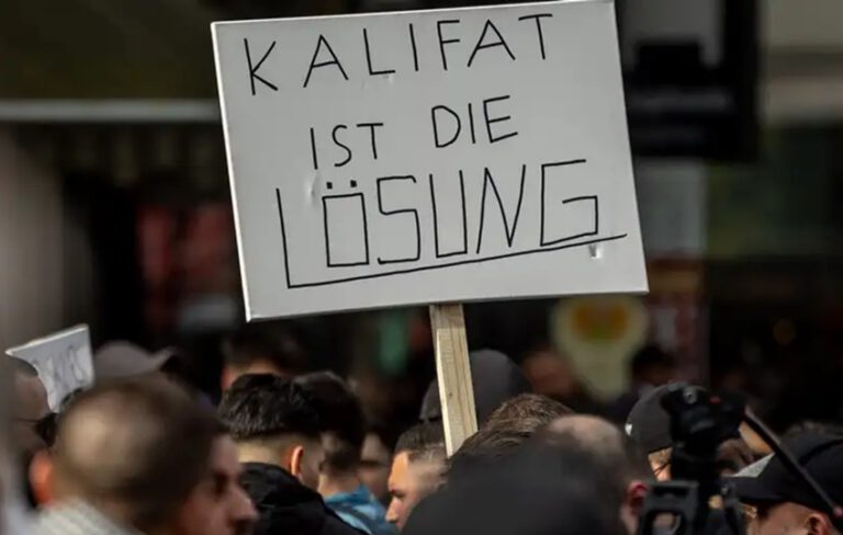 Hamburg’daki İslamcı gösterinin ardından bugün Steindamm’da karşı gösteri