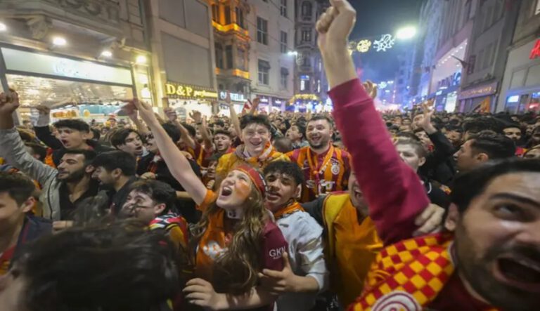 Türkiye Süper Lig şampiyonu Galatasaray oldu