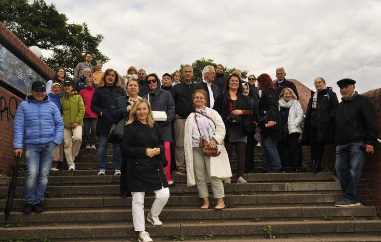 Milletvekili Güngör Yılmaz’ın,”Alster’den Elbe’ye, Şehrimizi Tanıyalım” şehir turuna yoğun ilgi
