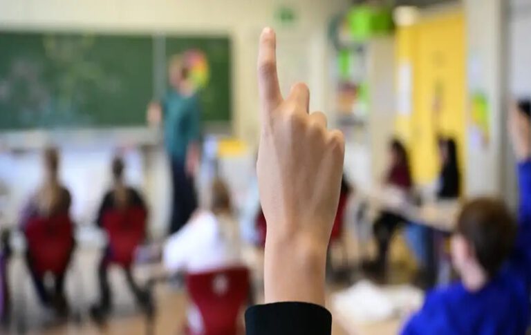 Anket: Almanya’da en büyük sorun öğretmen açığı