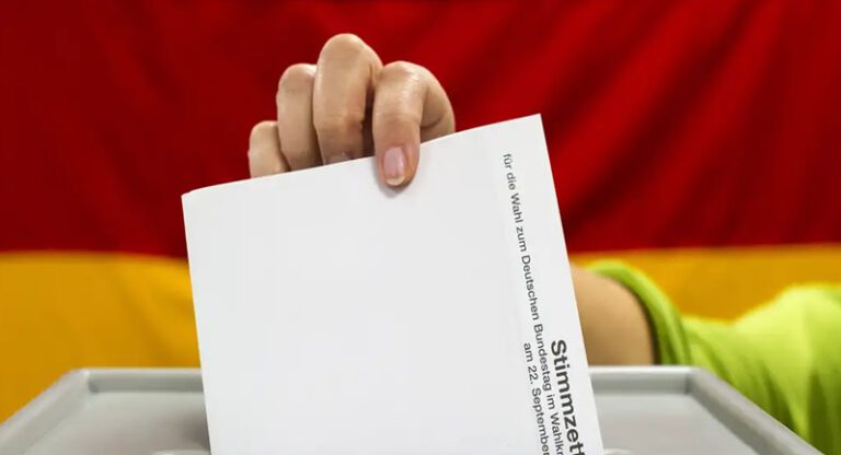 Almanya’da aşırı sağcı AfD eyalet parlamentosu seçiminden birinci çıktı