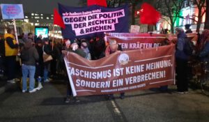 On binler, AfD lideri Weidel Hamburg’a gelişini protesto etti: ”Hamburg AfD’den nefret ediyor”