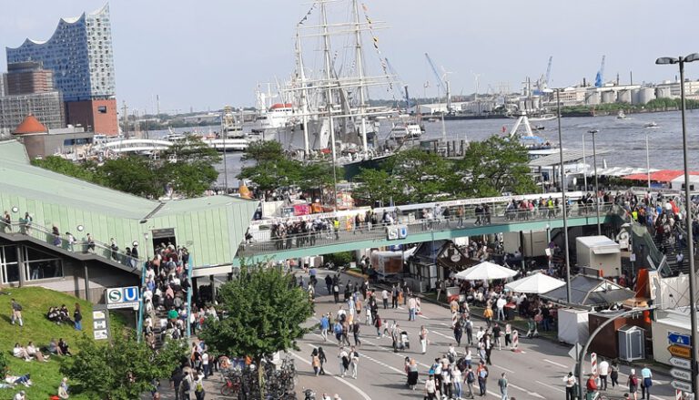 Hamburg’da Deniz, Müzik ve Eğlence: 836. Hafengeburtstag başladı