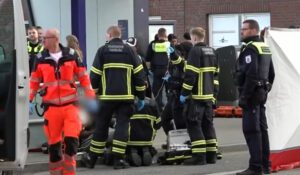 Hamburg Merkez Tren İstasyonu’nda bıçaklı dehşet: 18 yaralı, 4’ü ağır