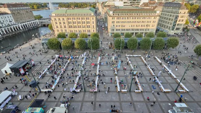 Hamburg’un En Uzun Sofrası 20 Haziran’da Rathausmarkt’ta Kuruluyor