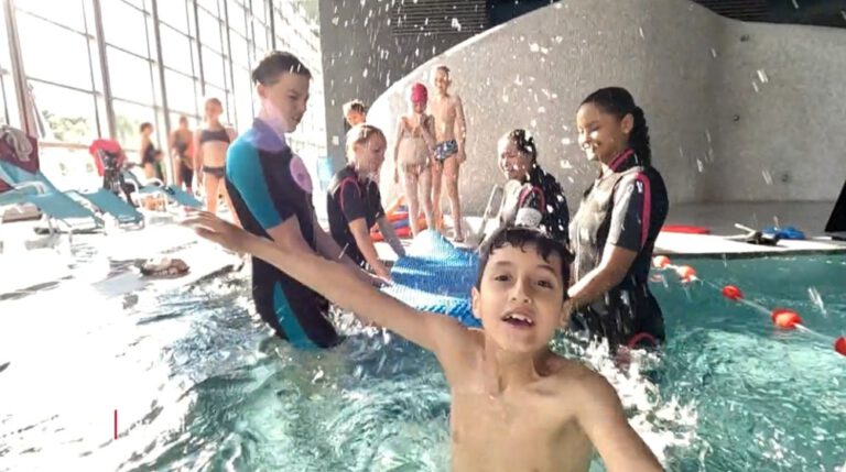 Hamburg’tan Çocuklara Yaz Sürprizi: Ücretsiz Yüzme Fırsatı