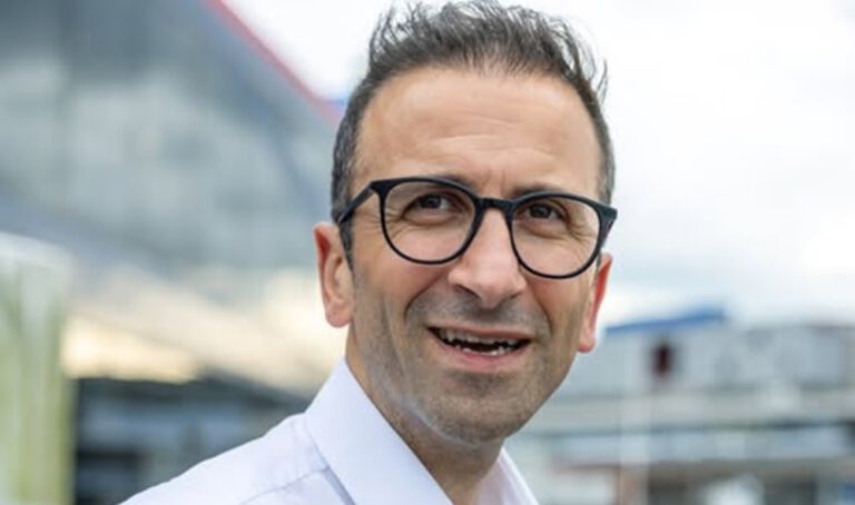 Kiel’in Yeni Başkanı Samet Yılmaz’dan Çift Dilli Teşekkür Mesajı: “Tarih Yazdık!”