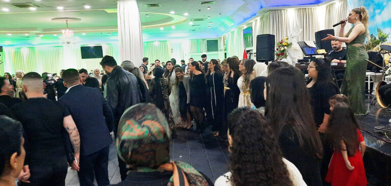 Hamburg’da Urfalılar Gecesi: Müzik, Halay ve Dayanışma