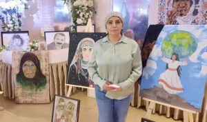 Tuvale Tutunan Bir Hayat: Tuna Doğan’ın Göç Hikâyesinden Sanat Yolculuğuna