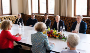 Peter Tschentscher Zürih’te Kentler Üçlüsü Zirvesinde: Şehircilik ve Uyuşturucu Politikaları Gündemde