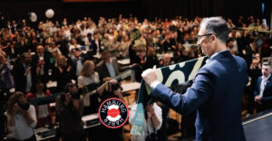 Bir İşçi Çocuğunun Hikâyesi: Cem Özdemir’in Başarısı Neden Türk Toplumunda Tartışılıyor?