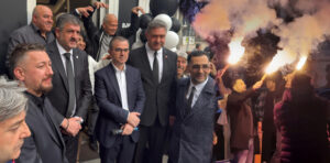 Hamburg’da Siyah-Beyaz Buluşma: Yeni Lokal Görkemli Törenle Açıldı