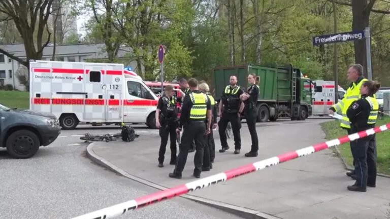 Hamburg-Wilstorf’ta kamyonun çarptığı 11 yaşındaki çocuk hayatını kaybetti