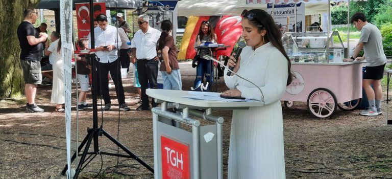 Hamburg’da 19 Mayıs Gençlik ve Spor Bayramı Festival Havasında Kutlandı
