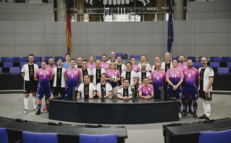 FC Bundestag, Parlamenterler Avrupa Şampiyonası için Lübeck’te sahaya çıkıyor