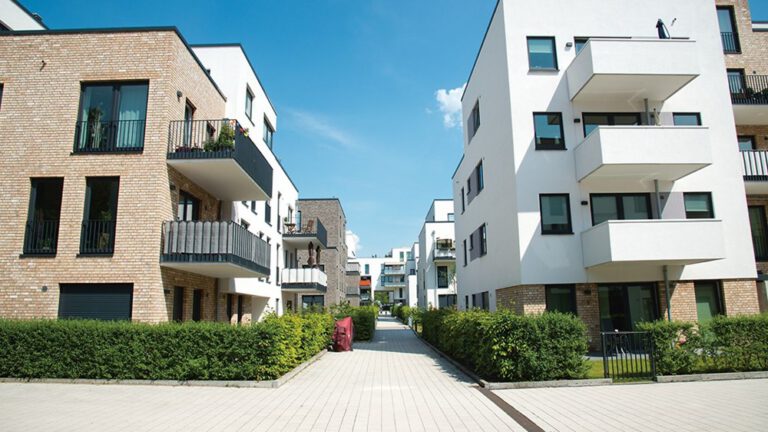 Hamburg’da yüksek maliyetler konut üretimini vurdu: Krizin etkileri büyüyor