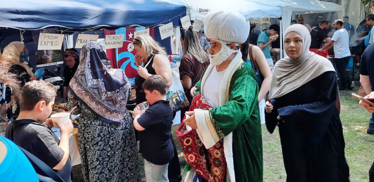 Hamburg’da sokak ve mahalle festivalleri için bürokrasi azaltılacak