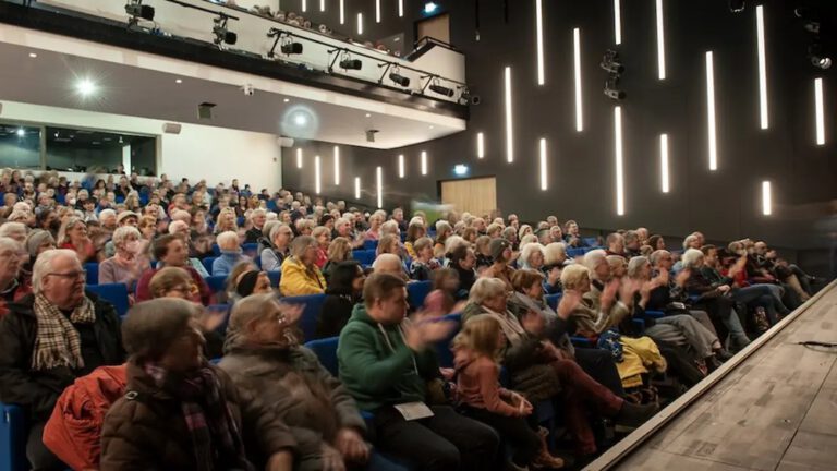 Hamburg Bergedorf’taki LichtwarkTheater, 2026/2027 sezon programını açıkladı.