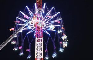 Hamburger Dom’da 23 kişi havada mahsur kaldı