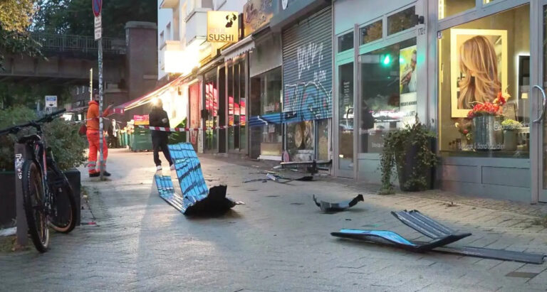 Hamburg’da İki Kuyumcuya Araçlı Soygun: Biri Başarısız, Diğeri Soyuldu