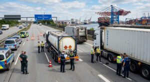 Hamburg’da Büyük Denetim: Tehlikeli Yük ve Ağır Taşıtlar Mercek Altında