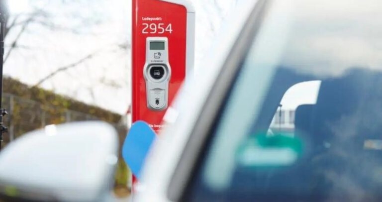 Hamburg’da Kamuya Açık Elektrikli Araç Şarj Noktaları İkiye Katlandı